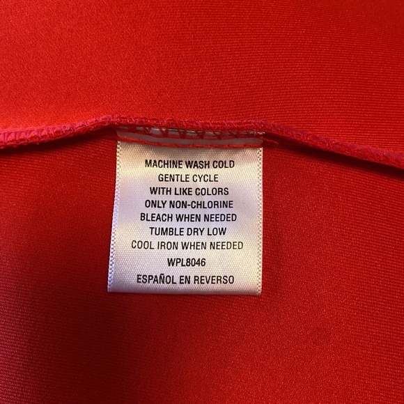 Gorgeous Red Dress - Picture 5 of 5